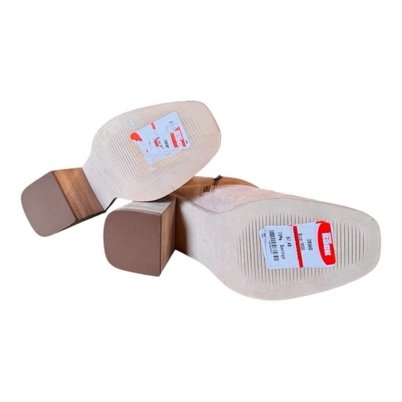 Andre Assous Naia Boot in Beige Suede NWT - Picture 7 of 11